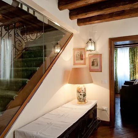 Casa Dell'albero Apartment *