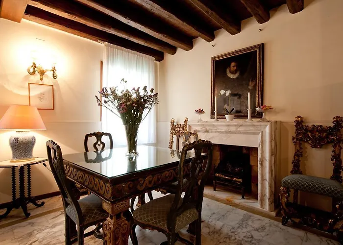 Casa Dell'albero Apartment *